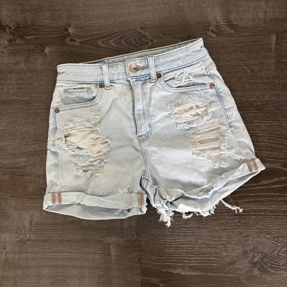 American Eagle size 00 jean shorts, light wash